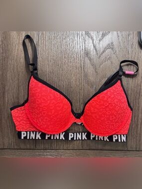PINK Victoria's Secret orange Lace-Texture Push-Up Bra with Branded Band